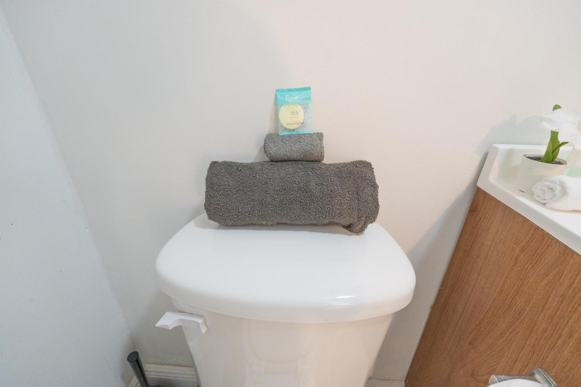 Cozy Private Apts In Hollywood By Hard Rock Casino! Экстерьер фото